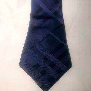 Burberry Men’s Tie.